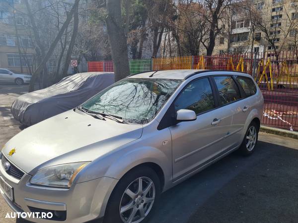 Ford Focus 1.6 TDCi DPF Titanium - 7