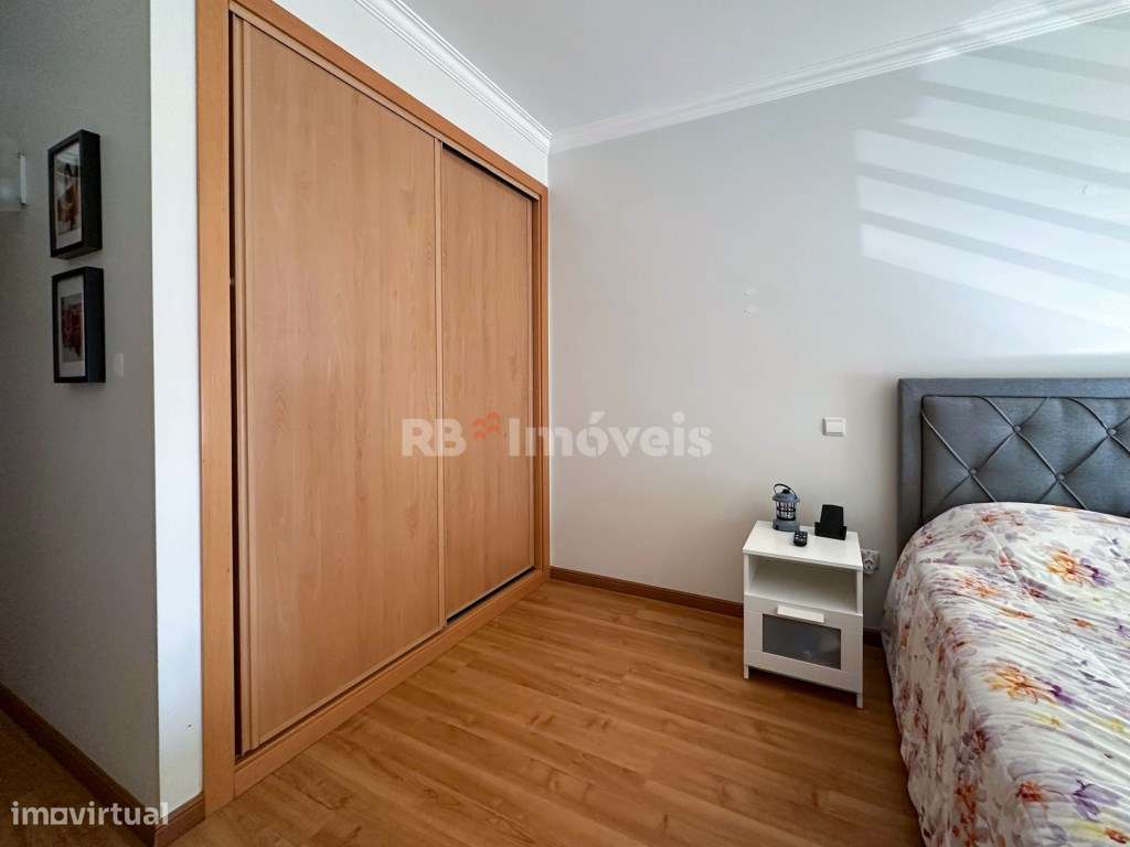 Apartamento T3 c/ Garagem, Sótão e 2 Varandas - Santarém-50