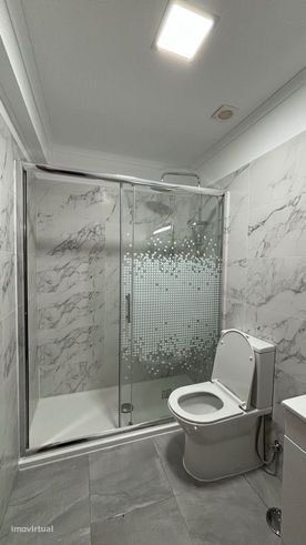 Apartamento T1 totalmente remodelado em Almada-30