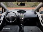 Toyota Yaris 1.33 Prestige - 19