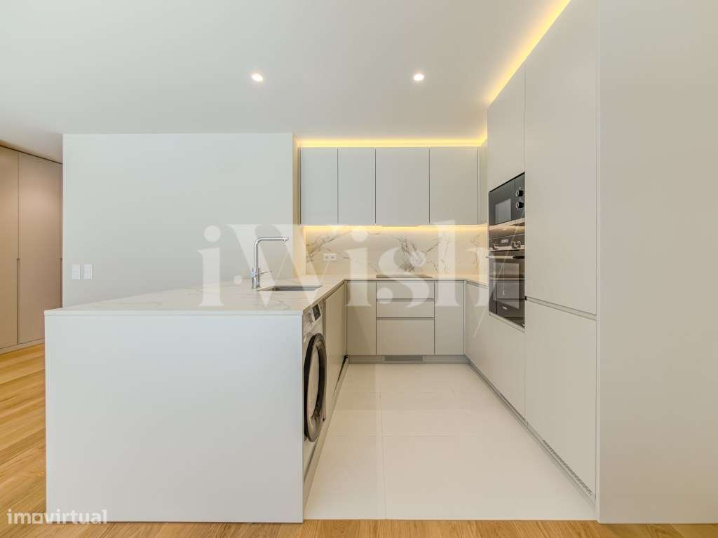 Apartamento pronto com 3 quartos e varanda nos Jardins da Arrábida - Grande imagem: 4/33