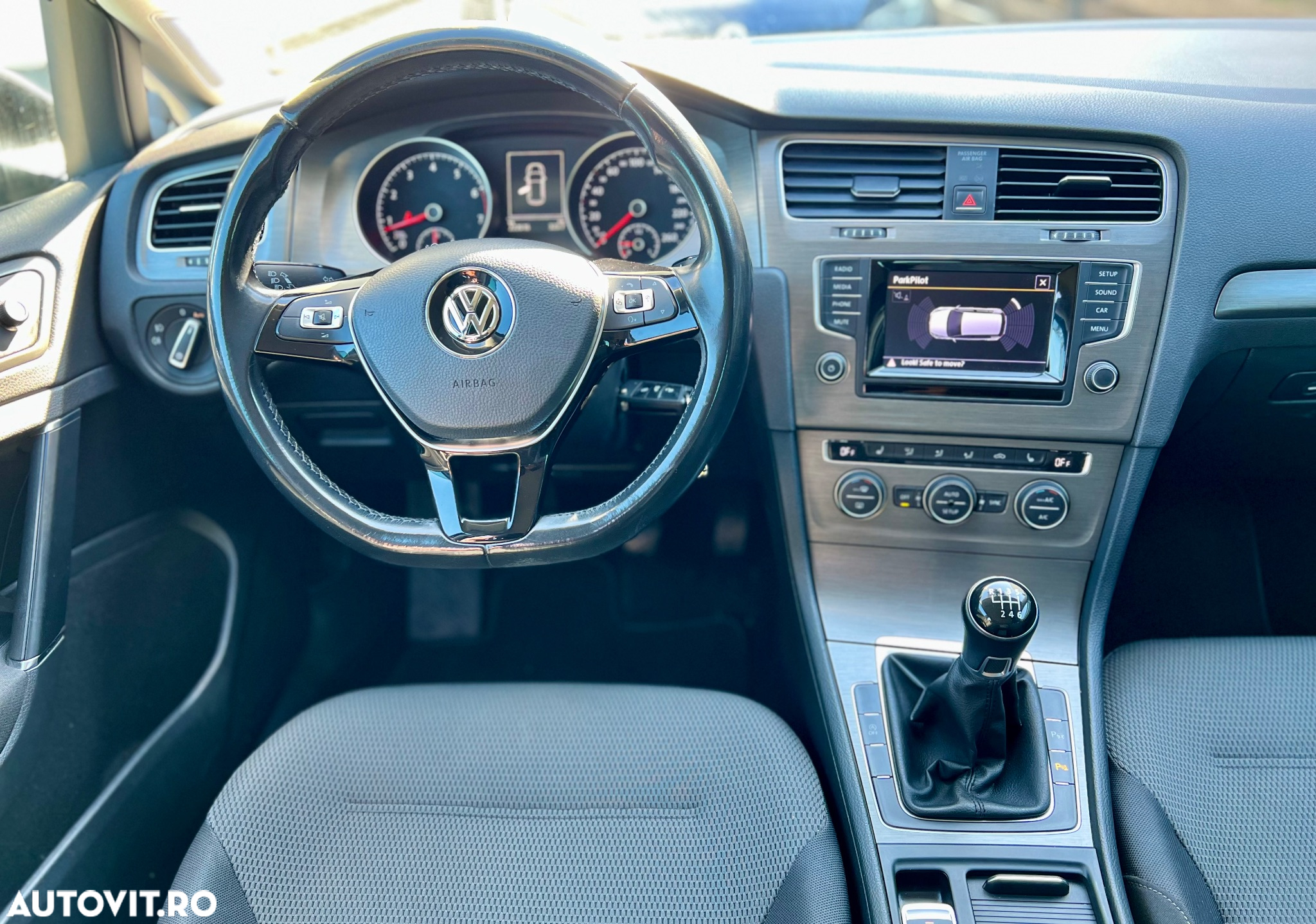 Volkswagen Golf 1.4 TSI BlueMotion Technology Comfortline - 23