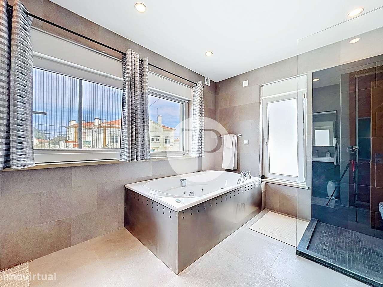 Moradia T4 contemporânea | Piscina e jardim 1.716 m² | Nadadouro-18