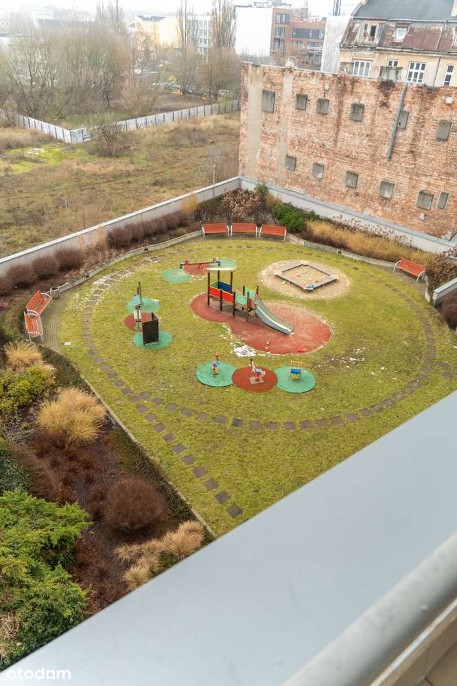 Wygodne 3 pokojowe z oddzielną kuchnią-16