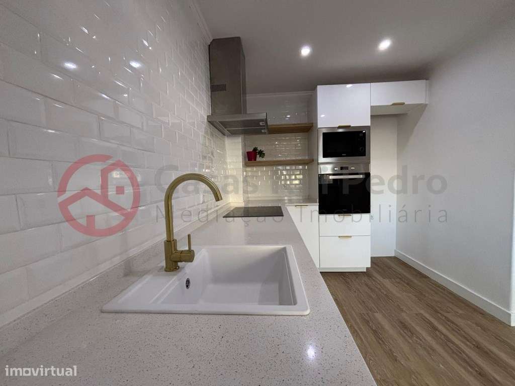 Apartamento T3 totalmente remodelado, prédio com elevador em Cacilh... - Grande imagem: 5/49