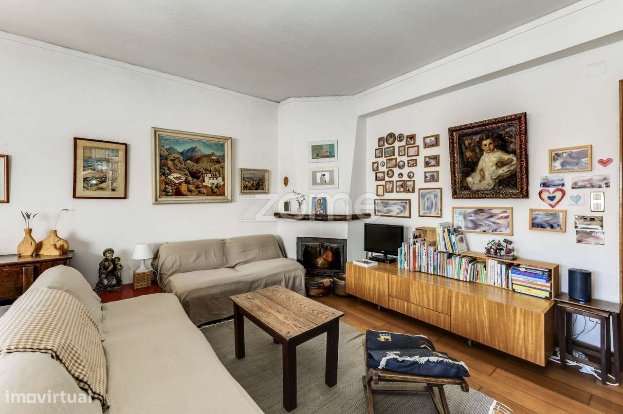 Apartamento T3 com vista mar na Parede-8