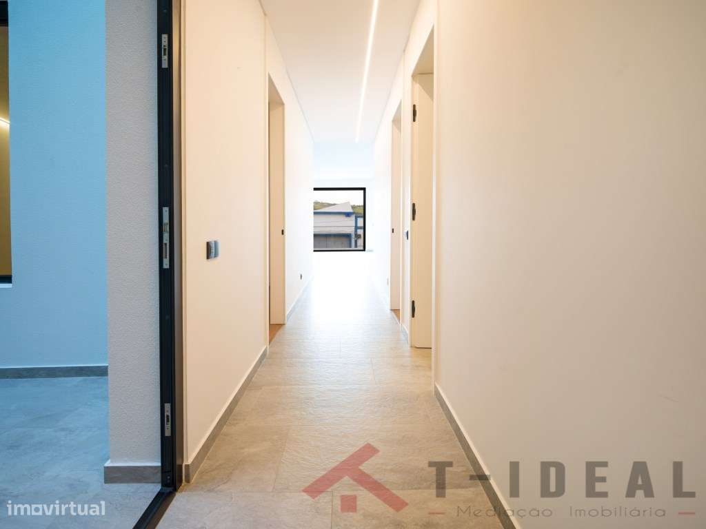 Apartamento T3 no Centro da Lourinhã-39