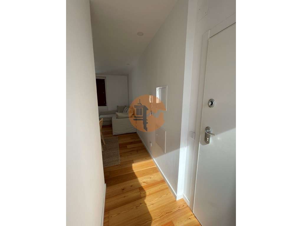 Apartamento T2 Novo, mobilado, anual, no Centro Pombalino de Vila R... - Grande imagem: 2/21