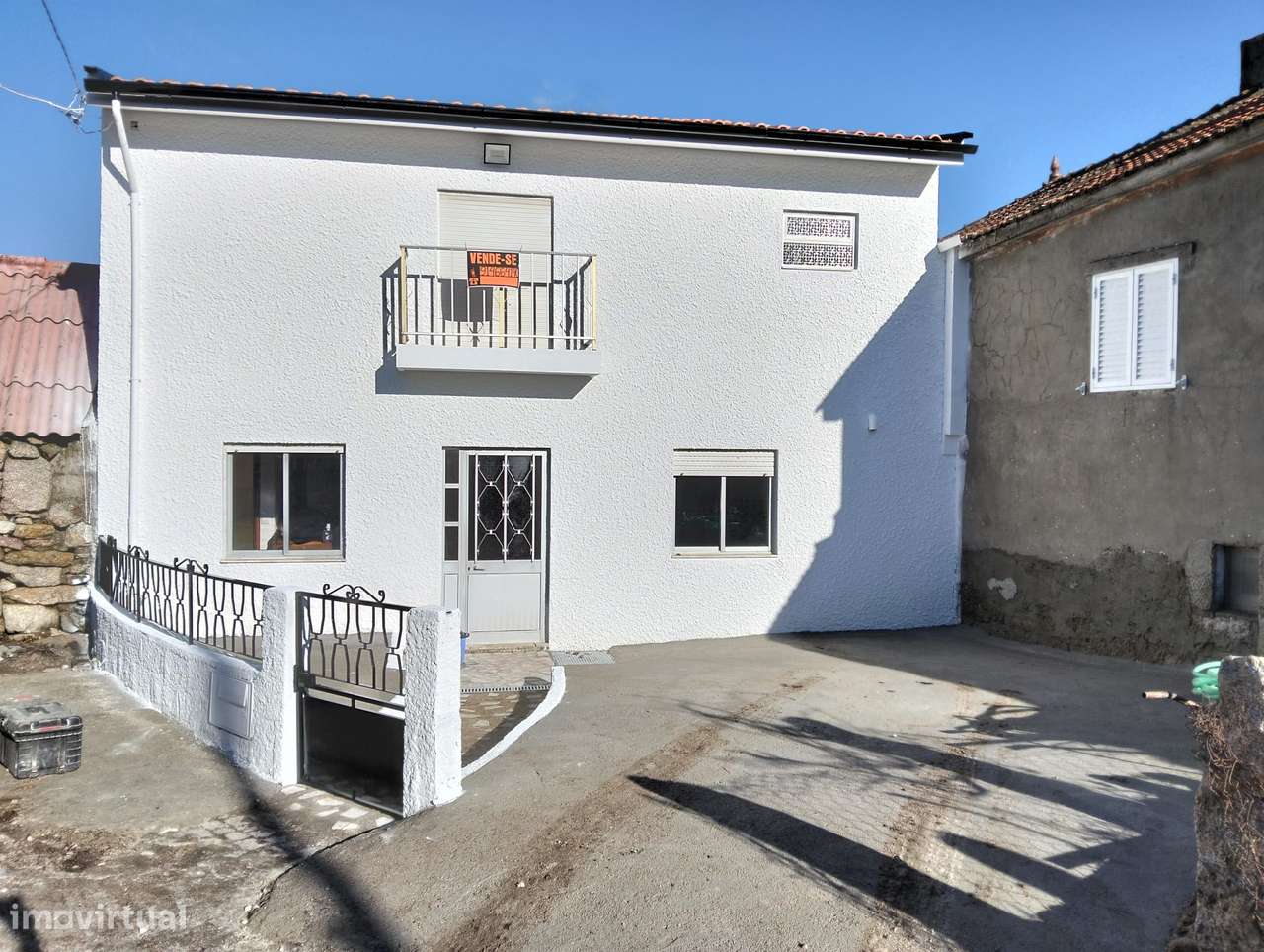 Moradia T2 totalmente Remodelada e Mobilada - Grande imagem: 5/17