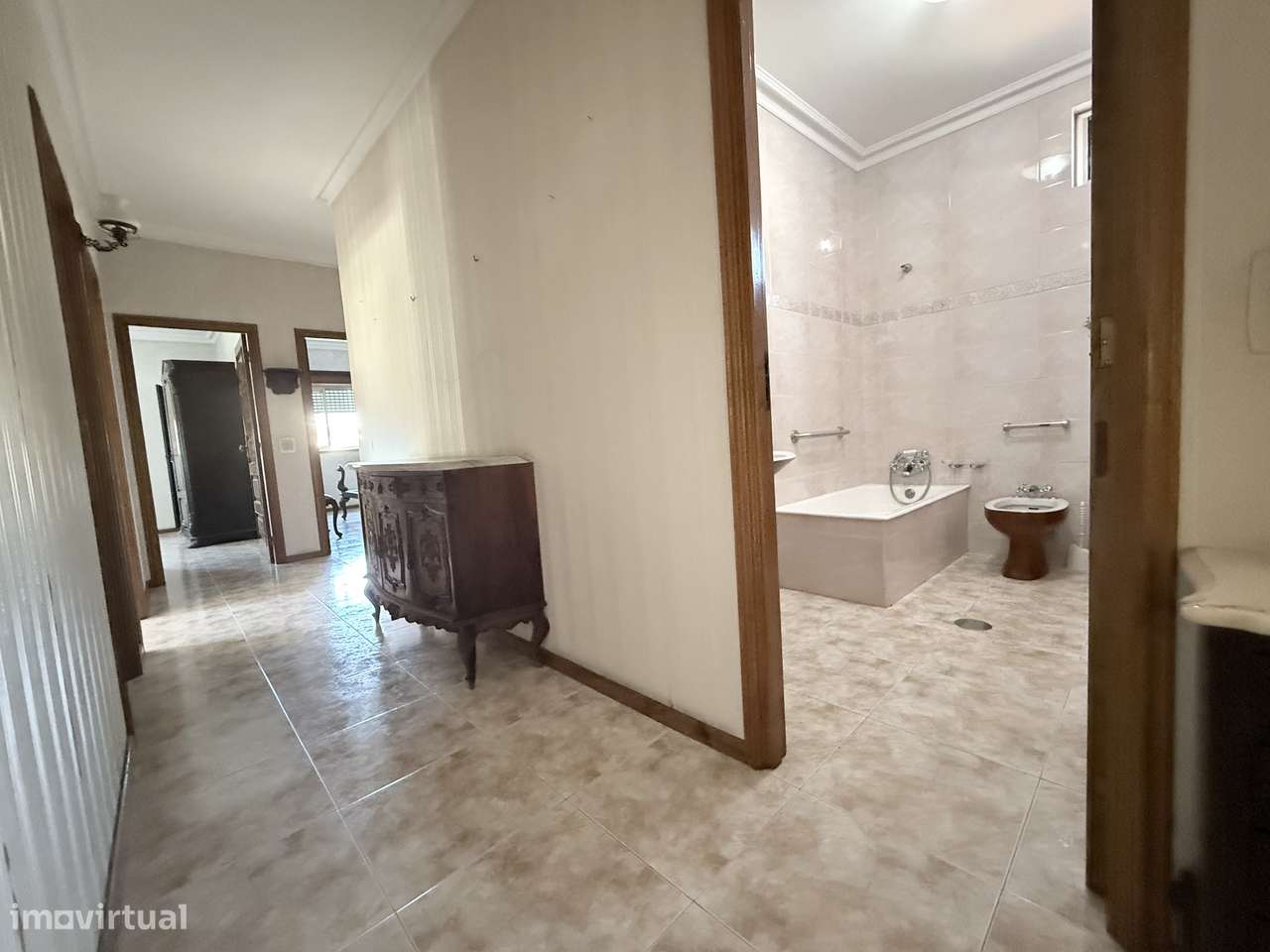 Moradia T7 | Elevador | Box 6 Carros | Jardim | 600m2 | Gondomar-17