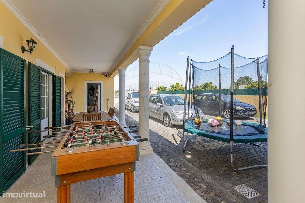 Moradia T4 para venda-4