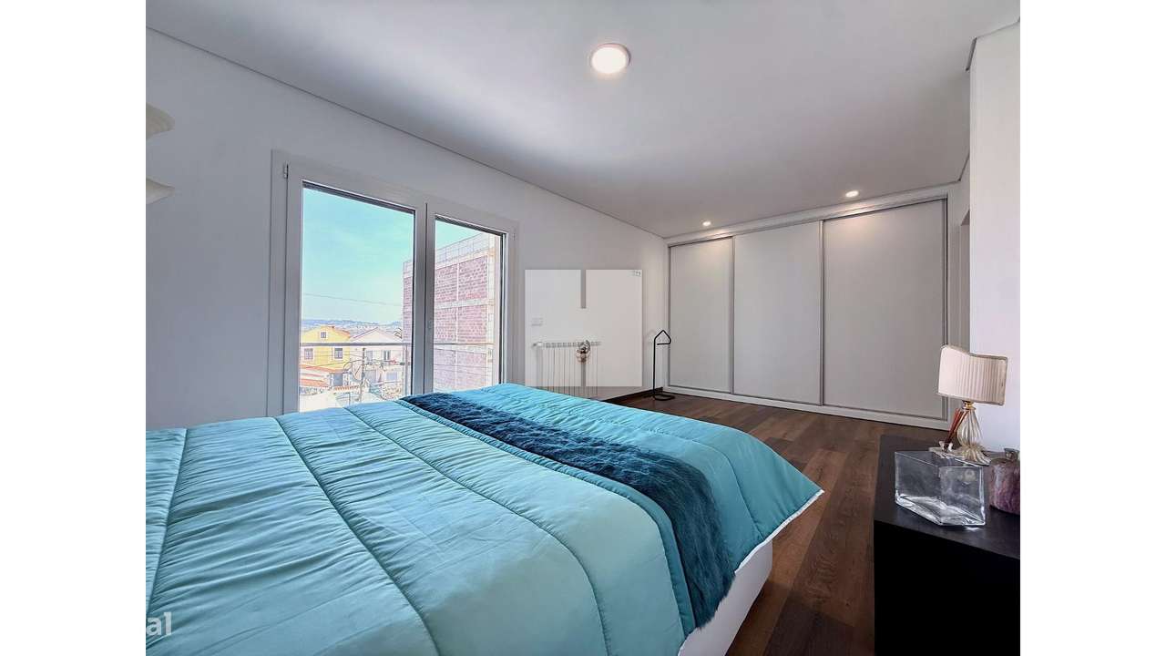 Apartamento T3 c/ Garagem Dupla-21