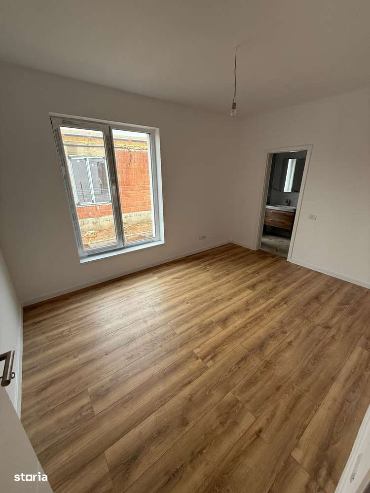 Comision 0! Duplex pe Parter, 3 camere, 2 bai, 85mpU, 382mpT, Giarmata-4