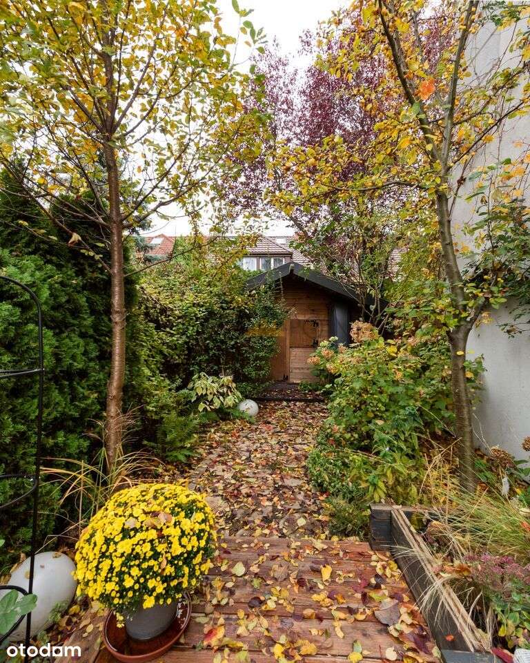 Elegancki dom  z ogrodem Międzylesie-Zbytki-16