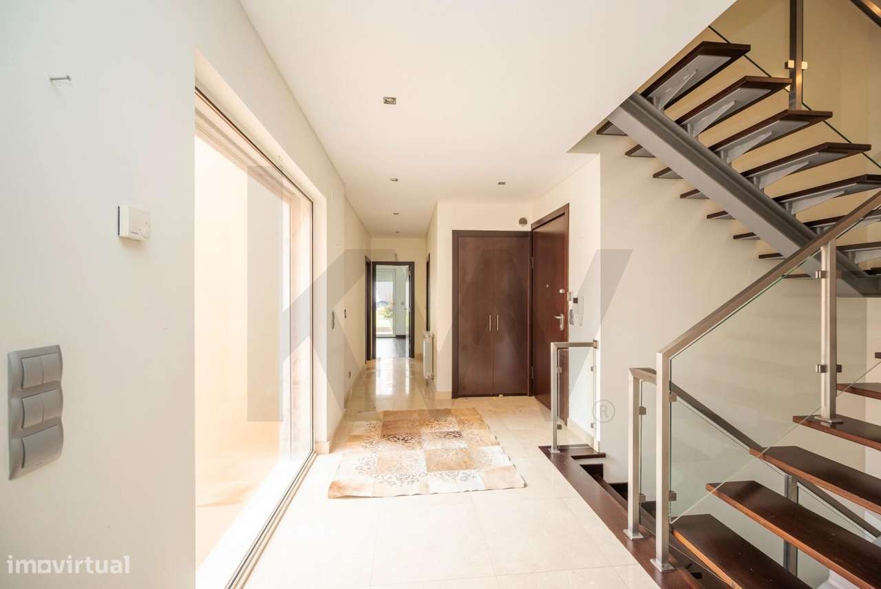 Moradia de Luxo em condominio fechado na zona de Bicesse, com piscina - Grande imagem: 5/60