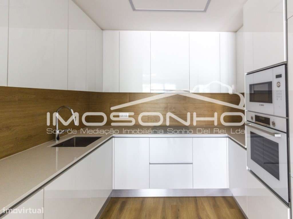 Apartamento T2, na linda praia da Nazaré - Grande imagem: 4/16