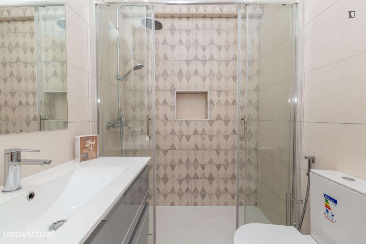 Apartamento com 2 quartos - localizado em Faro - Grande imagem: 4/18