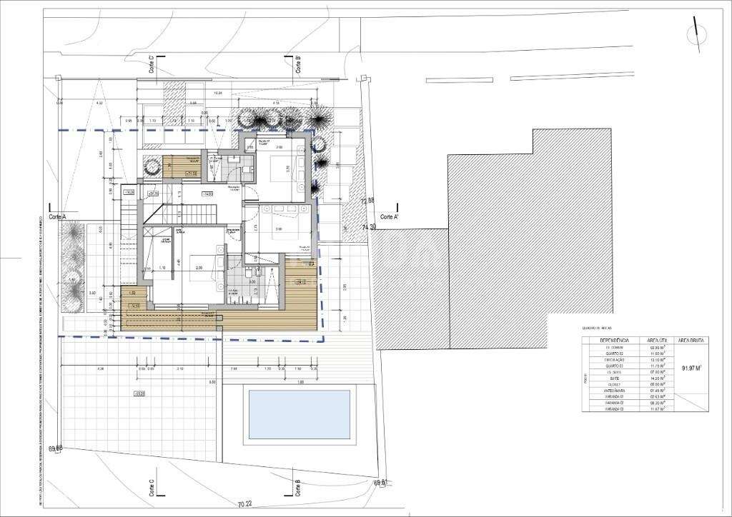 Moradia isolada de design contemporâneo nos Casais Mestre Mendo-16