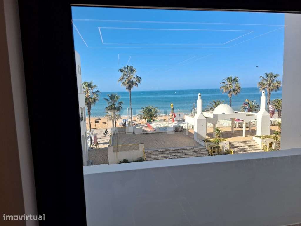 Apartamento T2 em Quarteira-3