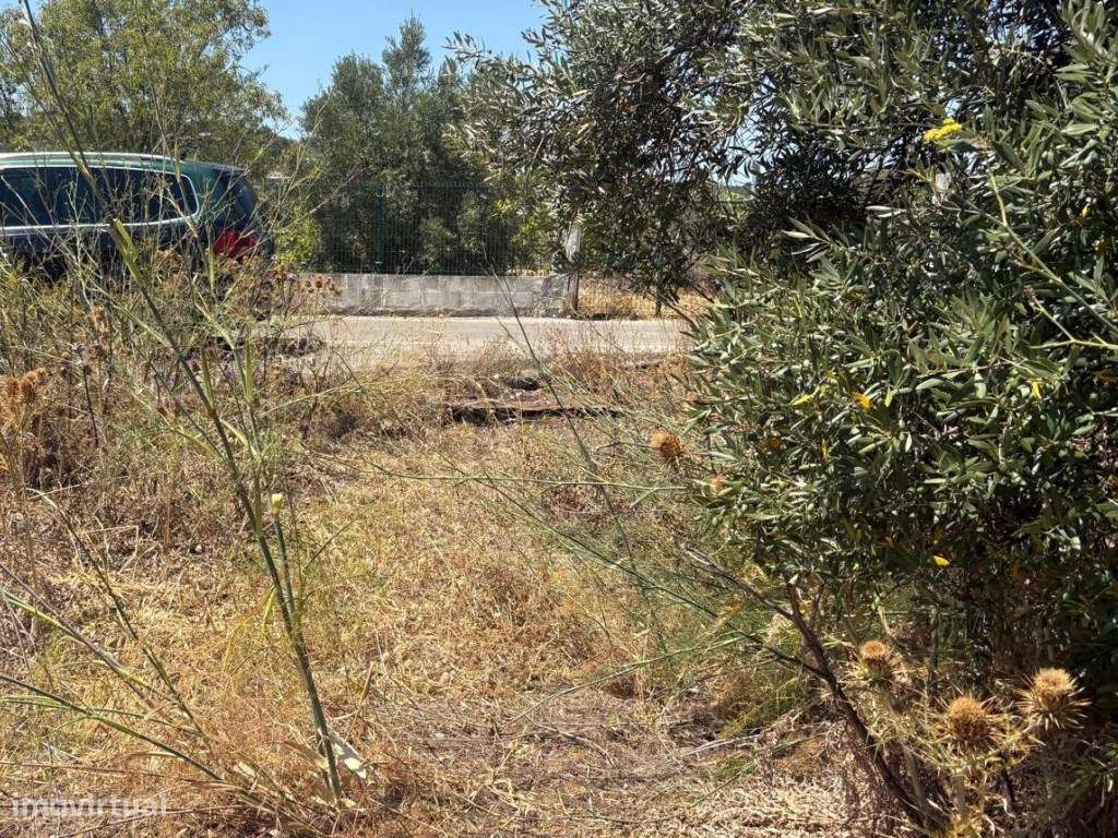 Terreno Urbano de 4.500m² com excelente Localização em Loulé, Algarve - Grande imagem: 2/16