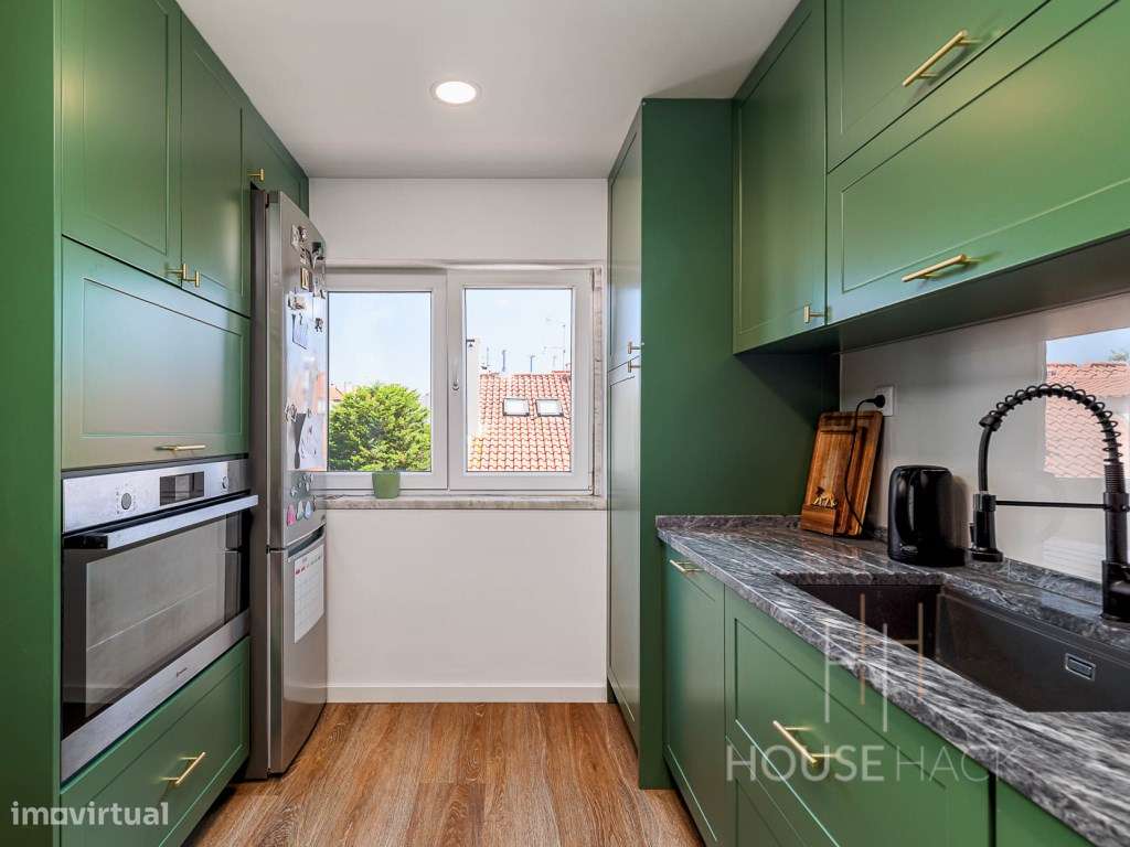 T2+2 Duplex Renovado com parqueamento e arrecadação-9