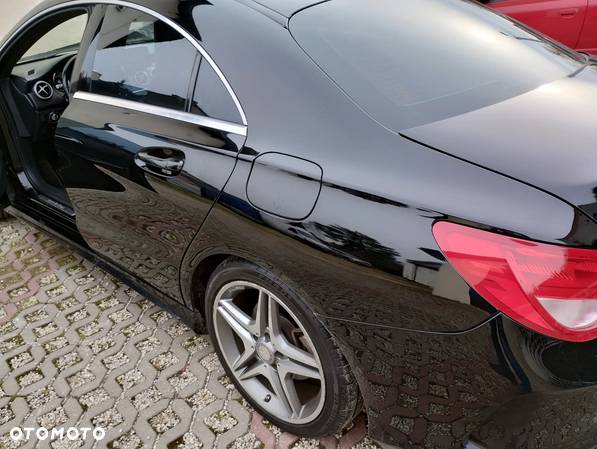 Mercedes-Benz CLA 250 4Matic 7G-DCT AMG Line - 3