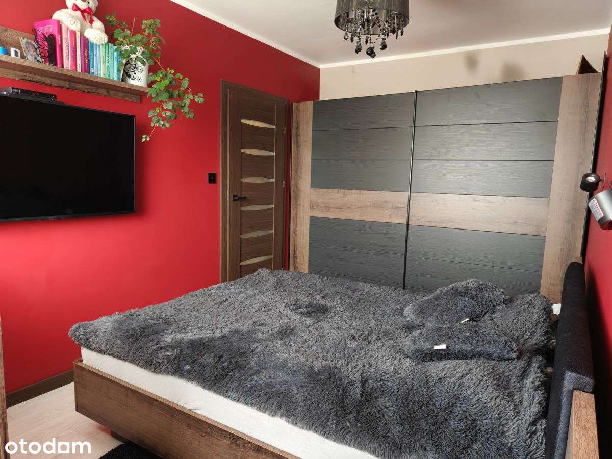 Miejsce Postojowe Gratis! 3 pokoje, balkon-10