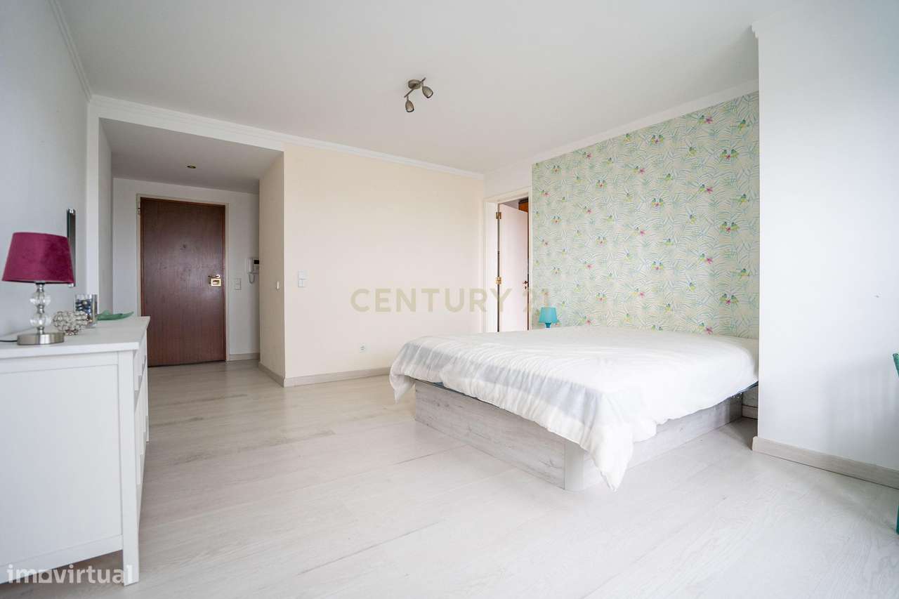 Apartamento T0 com Vista Rio, Garagem e Arrecadação – Edifício Gaivota - Grande imagem: 5/33