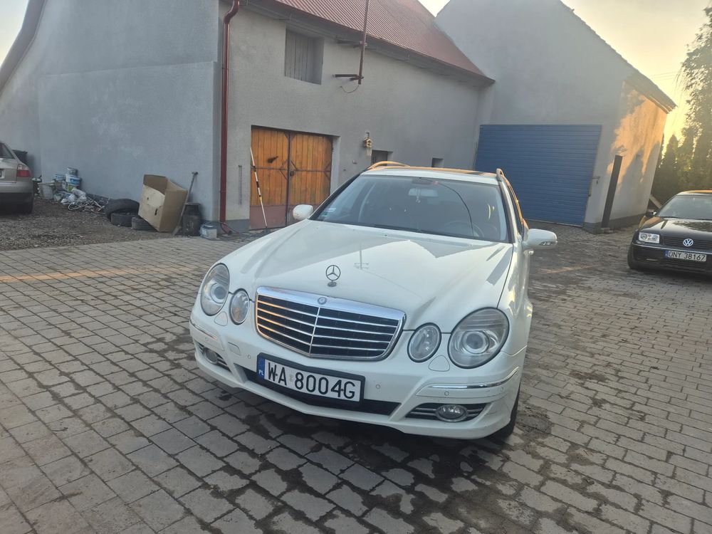 Mercedes-Benz E W211 300 BLUETEC 7G-TRONIC Avantgarde DPF 2007