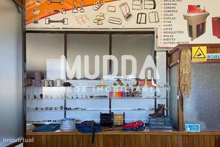 Espaçoso Pavilhão na Zona Industrial de São João da Madeira - Grande imagem: 4/21