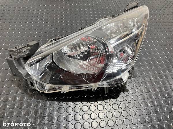 Lampa Przód Lewa MAZDA II ORYGINAŁ WYSYŁKA - 1