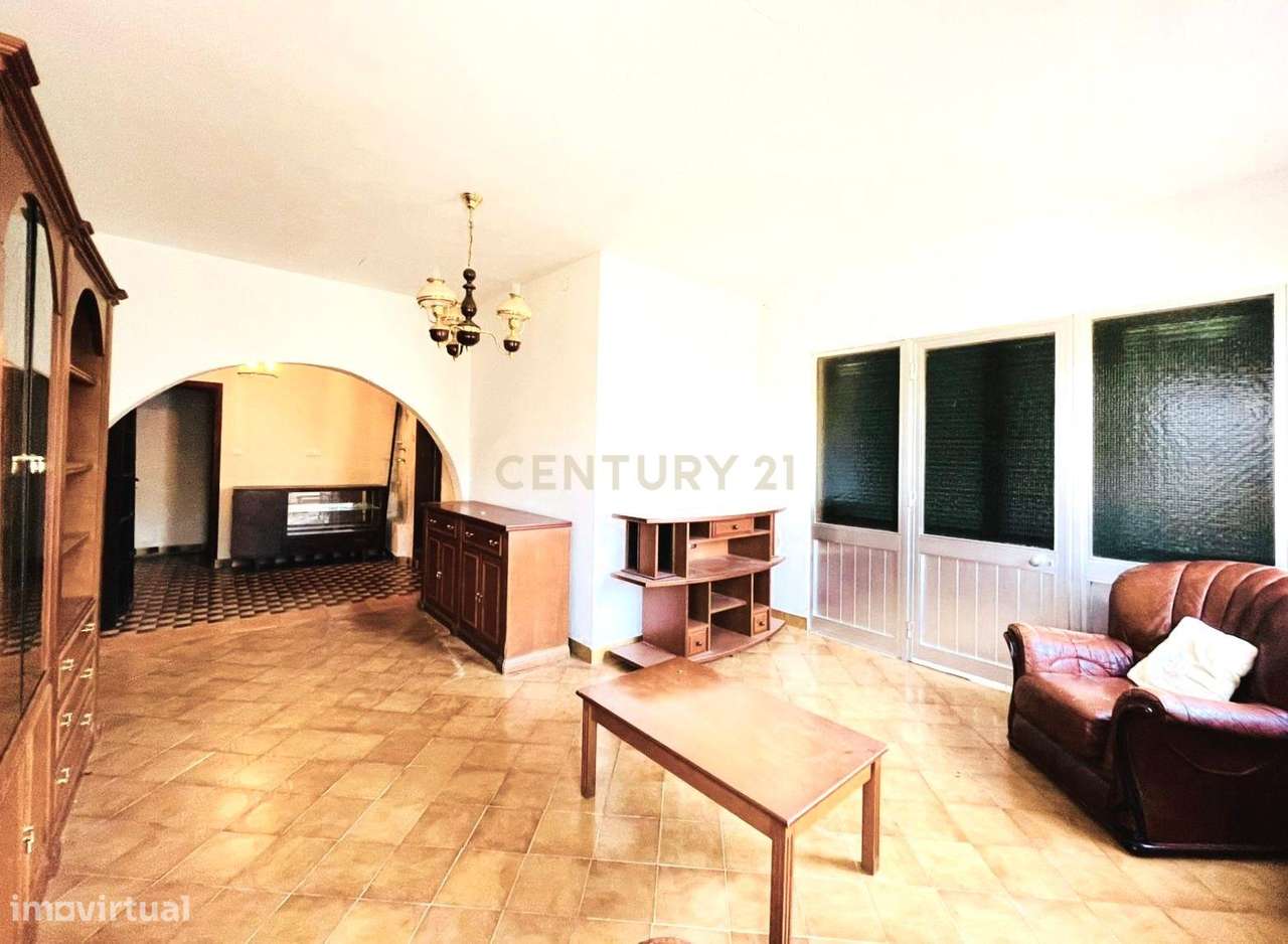 Moradia T3 Térrea em Santo António – Próximo ao Madeira Shopping-9