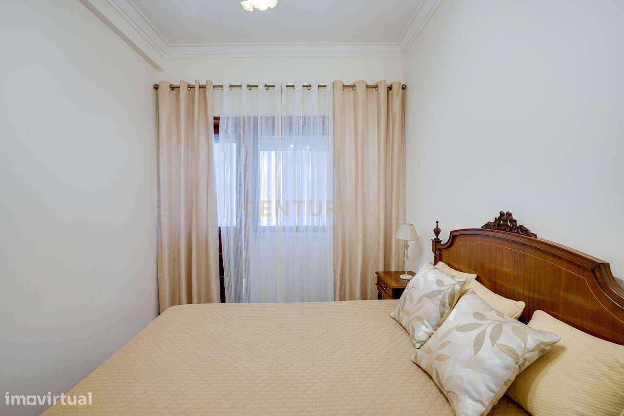 Oportunidade de investimento T2+T2 na Costa da Caparica - Grande imagem: 5/47