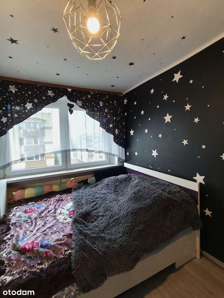 3 pokoje, osobno WC, kuchnia z oknem-13