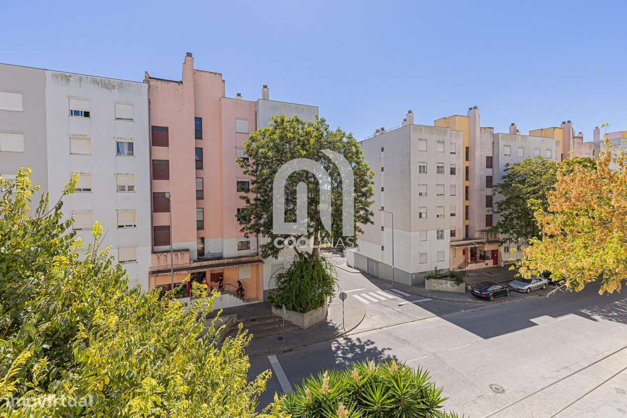 Apartamento T4 Monte Caparica-36