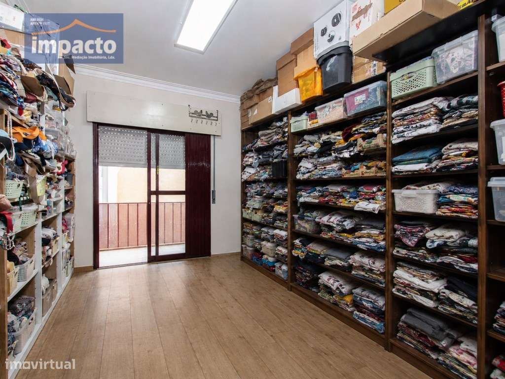 EXCELENTE T3, Remodelado, varandas e arrecadação, CENTRAL, Alverca-9