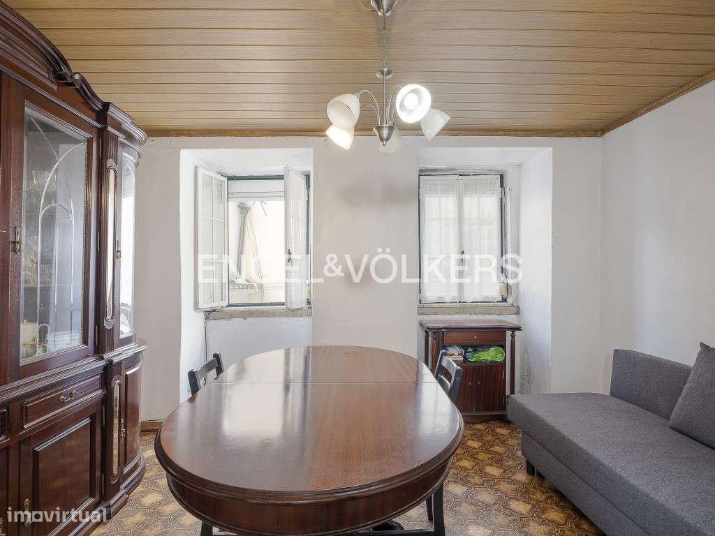 Charmoso T1 para remodelação, no icónico bairro de Alfama - Grande imagem: 4/27