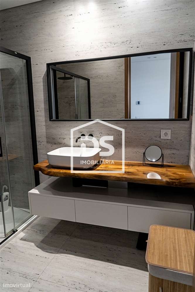 MORADIA DE LUXO T3 + ESCRITORIO - CENTRO DE PAÇOS DE FERREIRA-48
