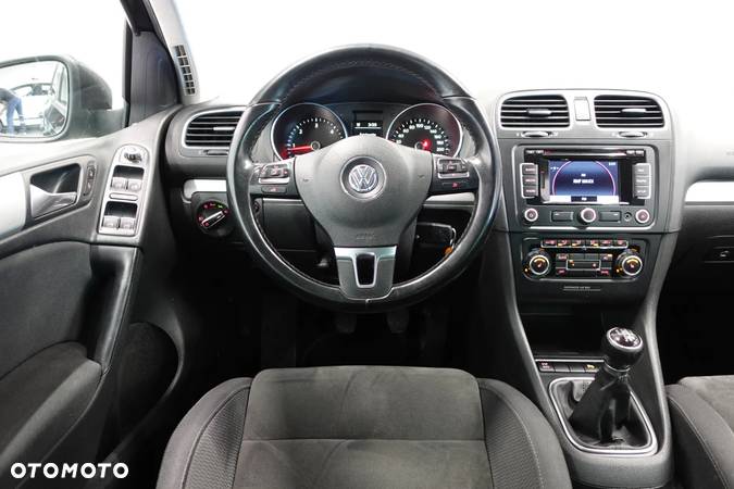 Volkswagen Golf 2.0 TDI DPF Highline - 34