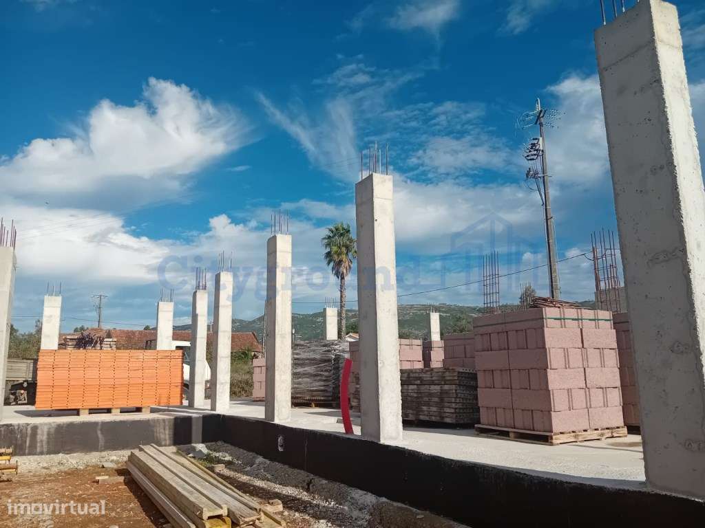 Moradia Térrea V3 Vista serra, lote 1645m2, Lagoa do Cão-18