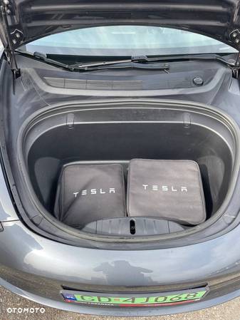 Tesla Model 3 Standard Reichweite Plus Hinterradantrieb - 12