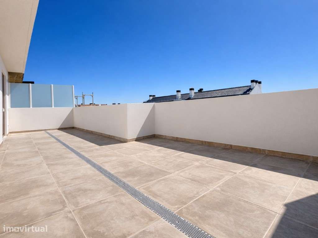 T3+Duplex | 2 Salas | 2 Terraços | 2 Varandas | Garagem Box 3 Viaturas-6