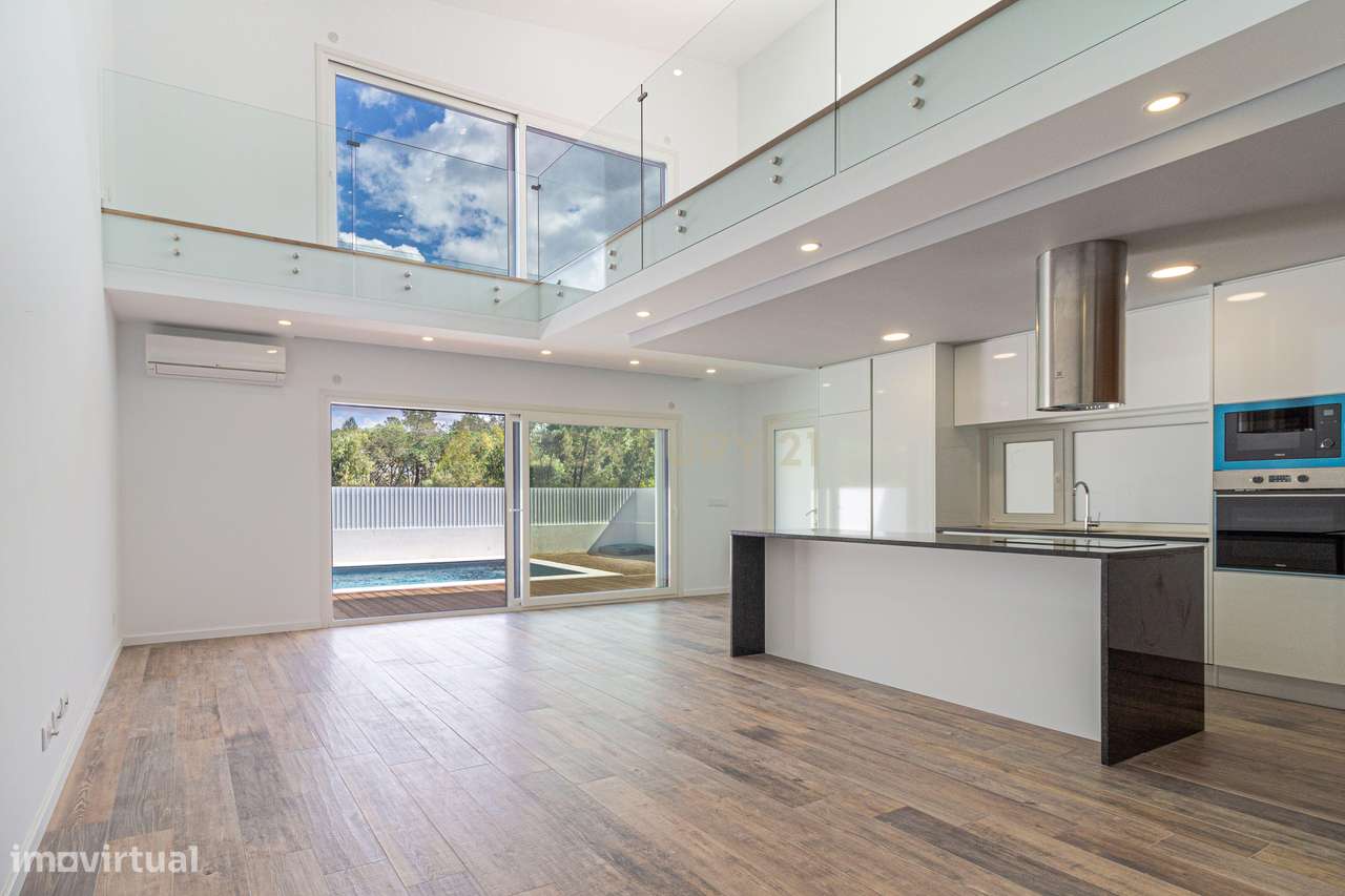 Moradia T3 com Piscina - Garagem – Lagoa de Albufeira, Sesimbra - Grande imagem: 4/33