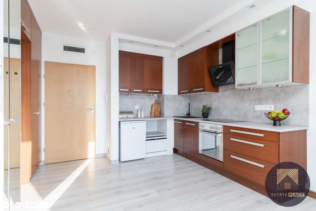 Funkcjonalna kawalerka z klimą i balkonem-5