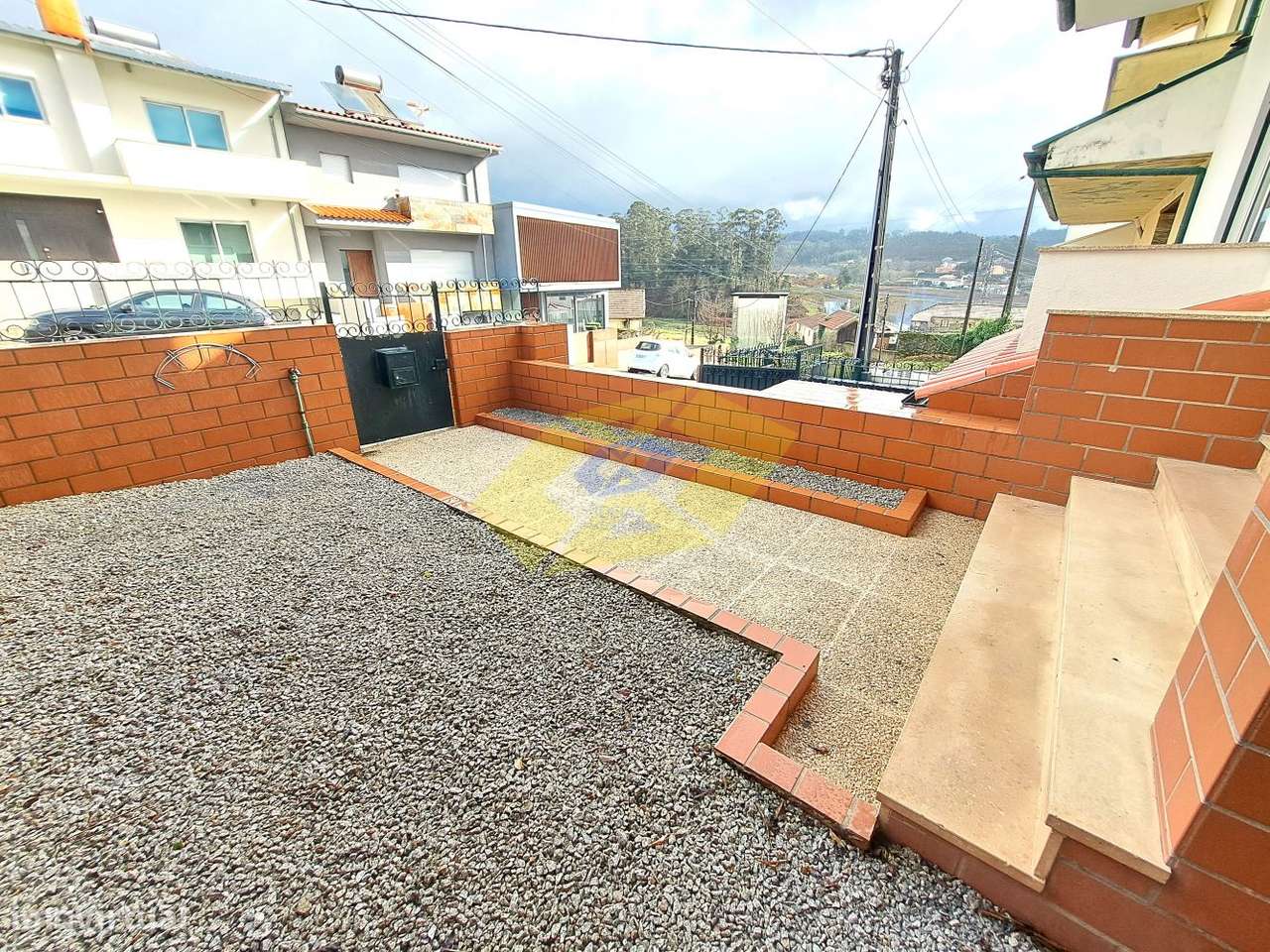 Moradia T3 em Felgueiras c/ 3 pisos - Grande imagem: 3/24