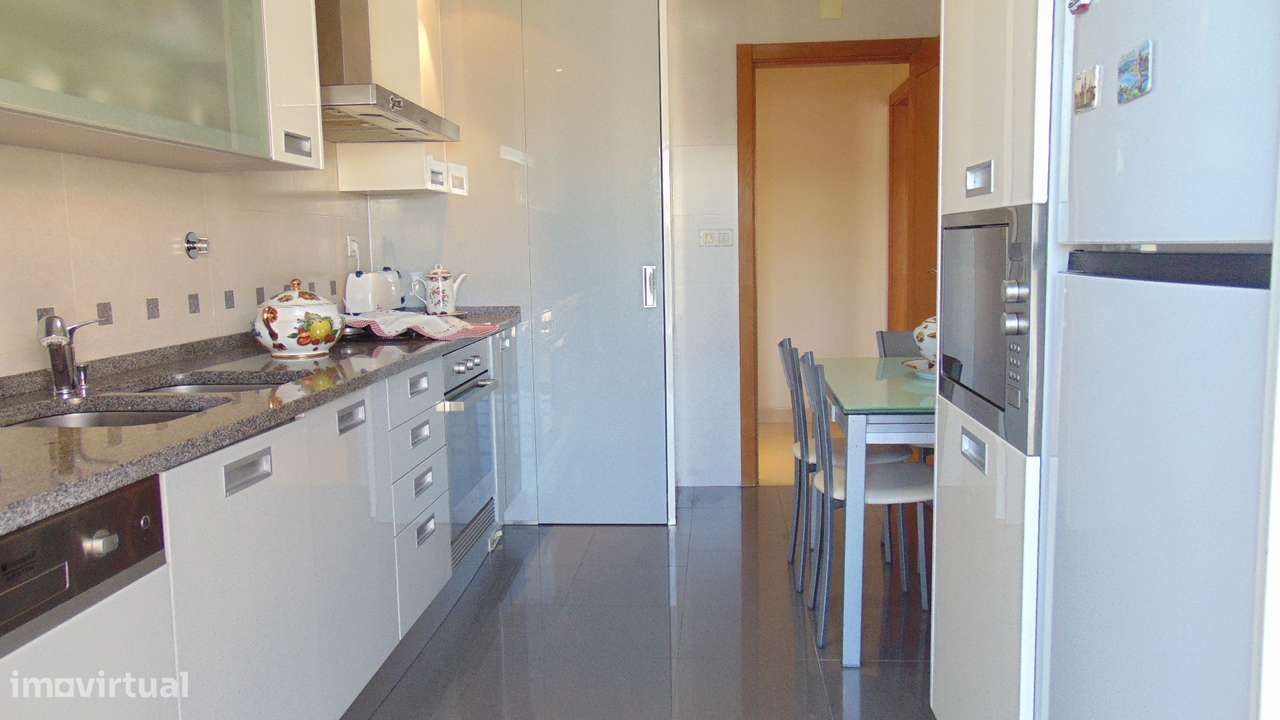 Apartamento T2 com 130m2 colinas do Cruzeiro - Grande imagem: 4/29