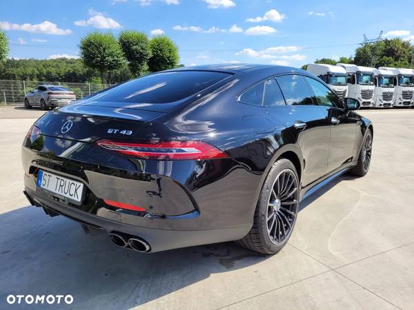 Mercedes-Benz AMG GT 43 4-Matic+ - 2