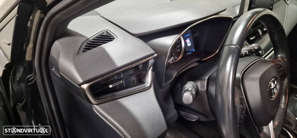 Toyota Corolla Touring Sports 1.8 Hybrid Comfort - 18