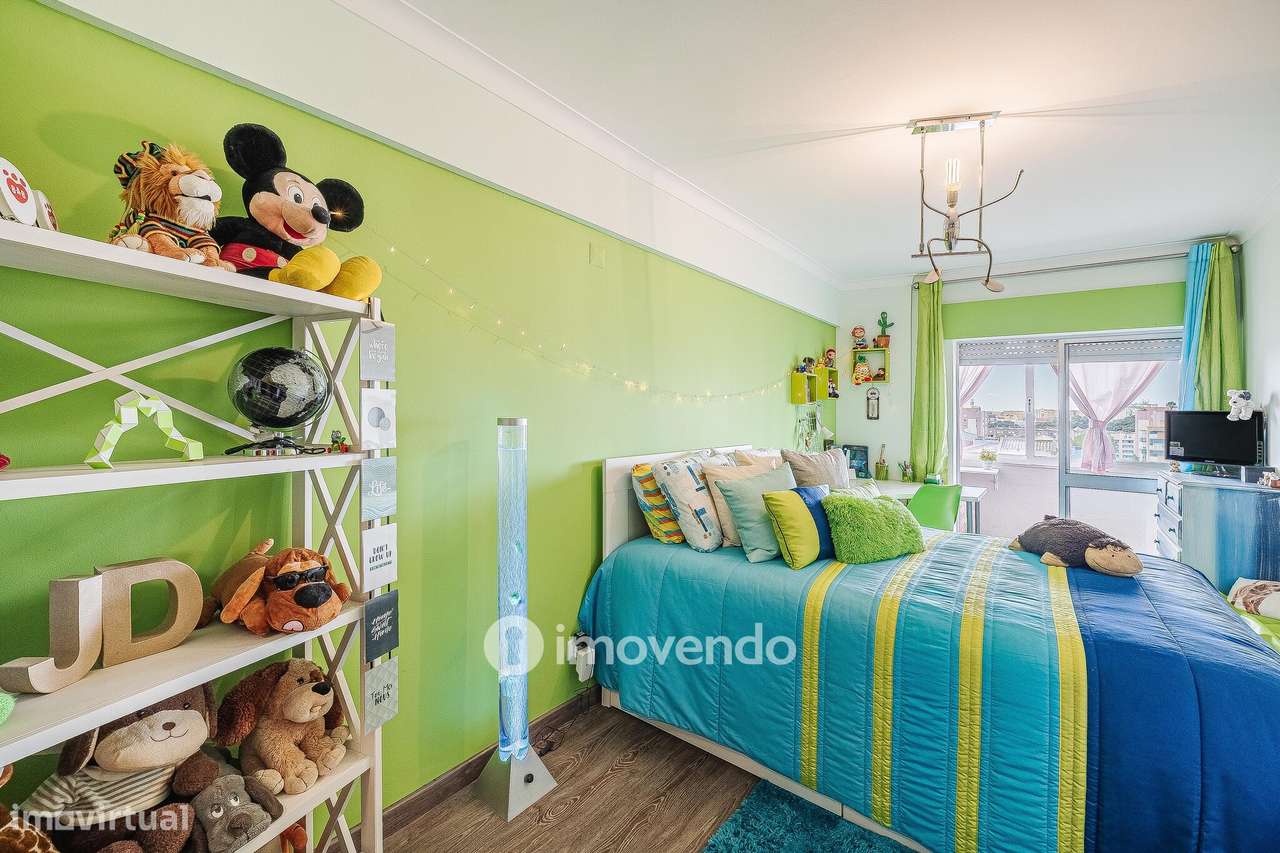 Apartamento T3, com áreas amplas, em Setúbal-39