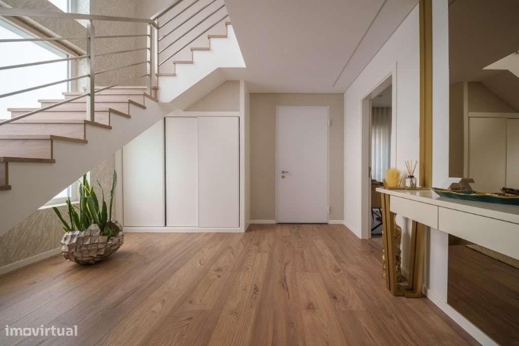 Moradia T4 / Ramada / Moderna é Exclusiva Construção-11